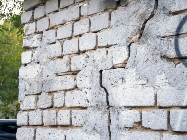 Cracked Brick Wall Repair in Pocatello
